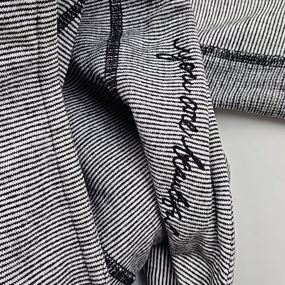 Lululemon Athletica White Black Microstripe Thumbhole Zip Scuba Hoodie Size 4 - Picture 6 of 10